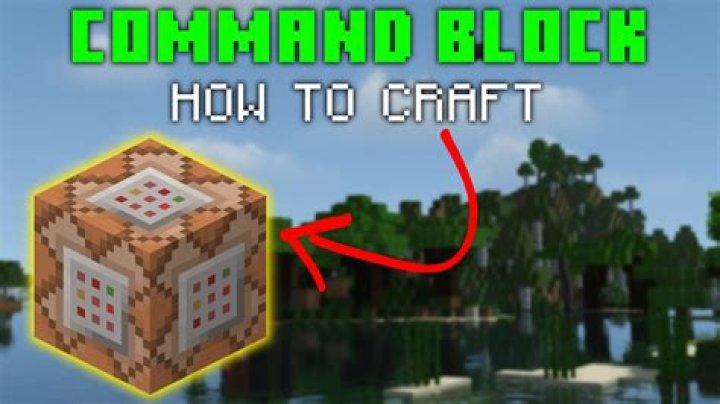How do I use a command block to summon a lightning bolt