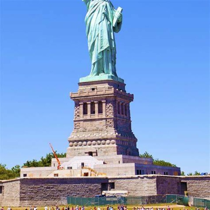 Statue